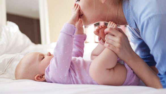 Cara Meredakan Kembung pada Bayi